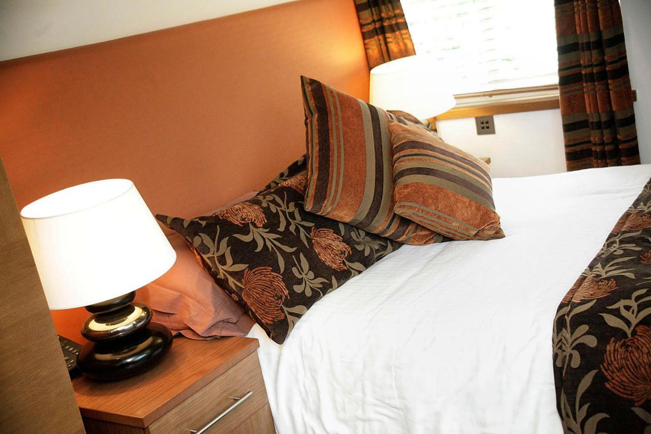 Oxwich Bay Hotel Swansea Exteriör bild